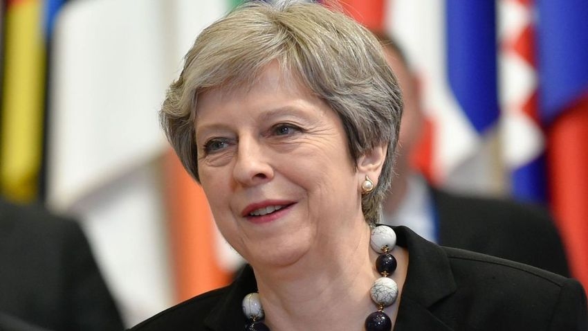 Premier Theresa May ma nadzieję, że Facebook rozumie powagę sytuacji