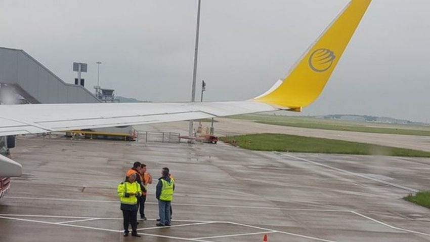 Niegroźna kolizja dwóch samolotów na pasie startowym lotniska Stansted