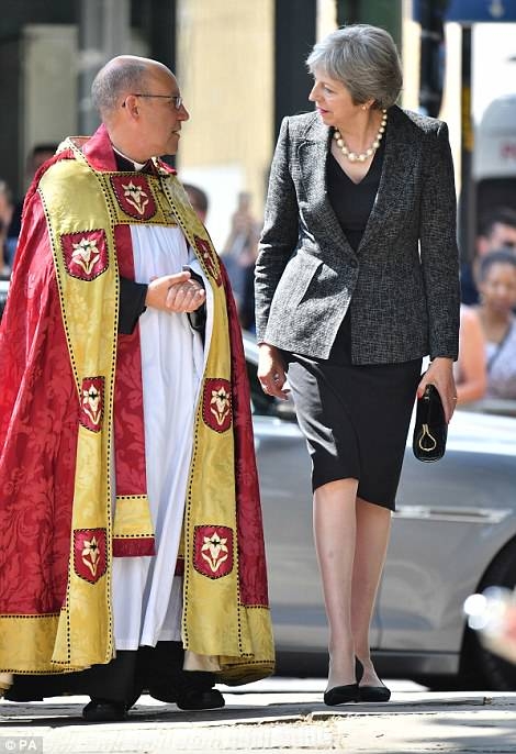 Theresa May w anglikańskiej świątyni Southwark Cathedral