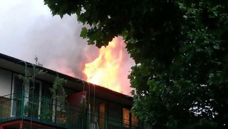 "Masowa panika", po wybuchu pożaru w londyńskim bloku