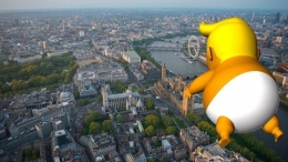 Olbrzymi "Trump Baby" otrzymał pozwolenie na lot nad Londynem podczas wizyty prezydenta Trumpa.