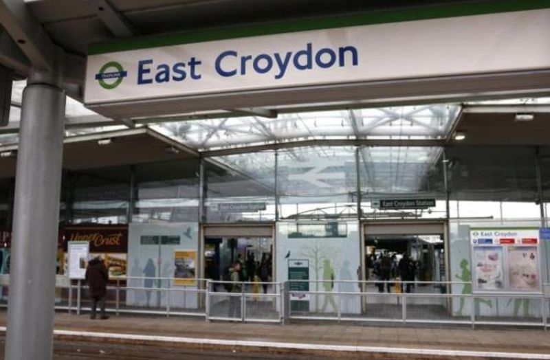 Pasażer pociągu zmarł na stacji East Croydon