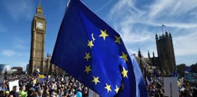 Jak Brytyjczycy chcą się rozprawić z obywatelami państw Unii Europejskiej?