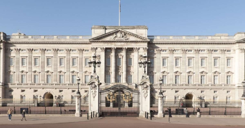 W Pałacu Buckingham aresztowano mężczyznę.