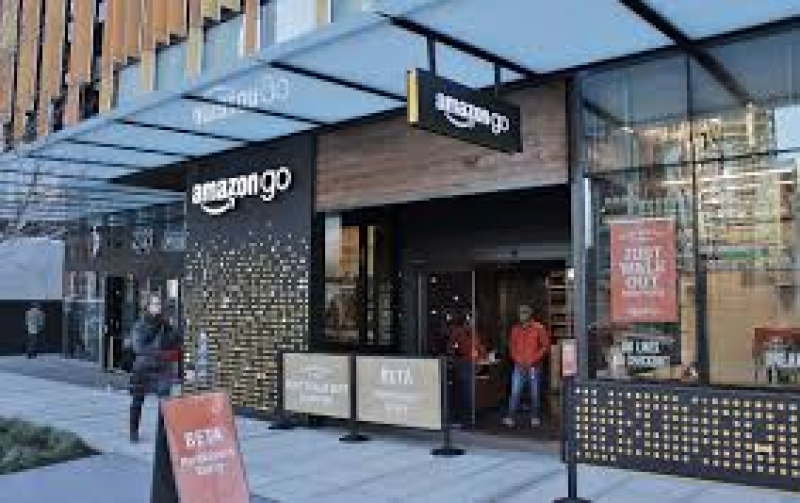Amazon Go, bez kolejek, bez kasjerów, bezgotówkowo. Wkrótce w UK