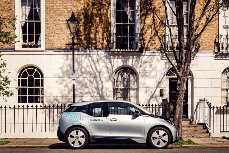 BMW rozwija serwis samochodowy DriveNow w Londynie.