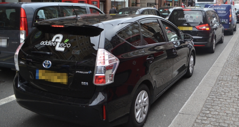 Za 3 lata będą testowane autonomiczne taksówki w Londynie.