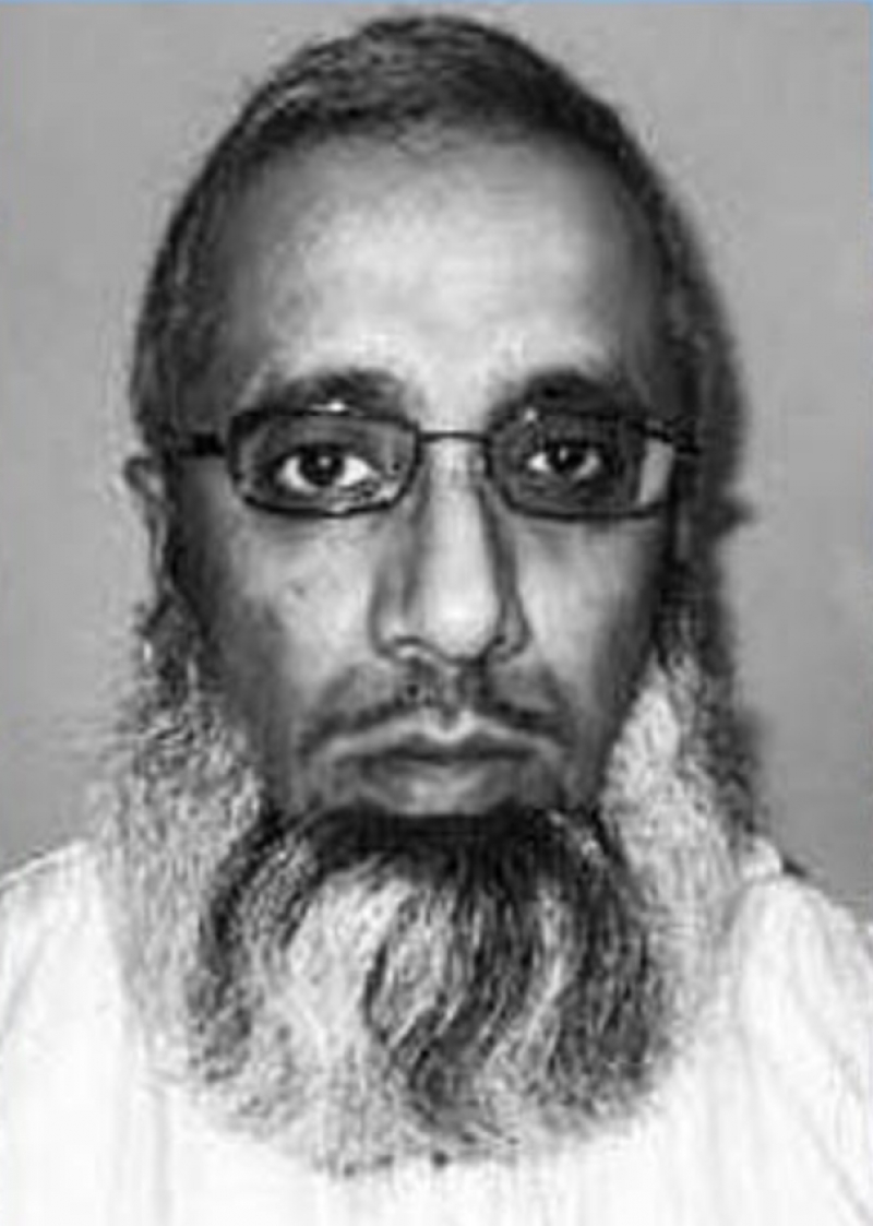 Muzułmański kapelan aresztowany za przemyt narkotyków do więzenia w Londynie.