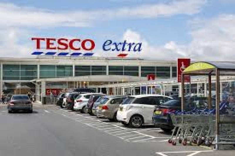 Tesco zwalnia 15 tys osób.