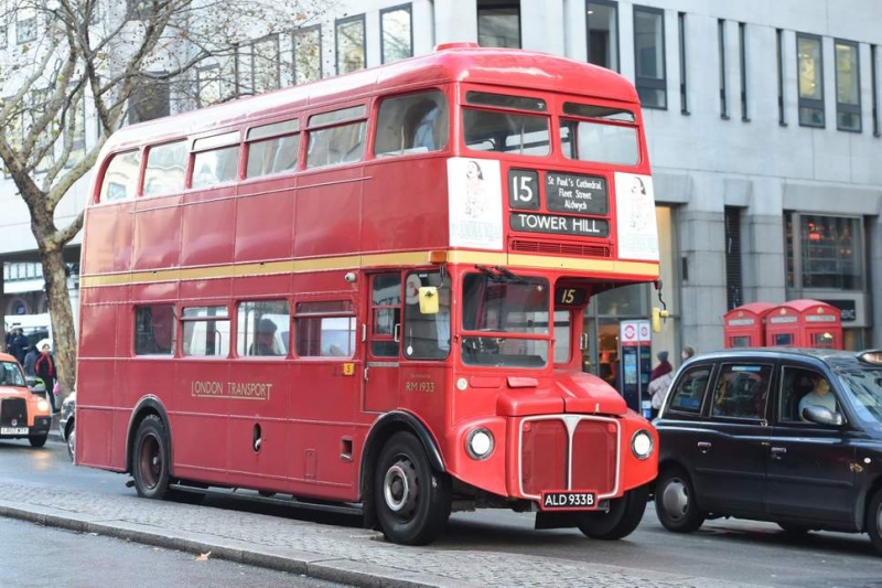 Autobusy Routemaster będą jeździć tylko w weekendy, pomimo próśb o siedmiodniową usługę.