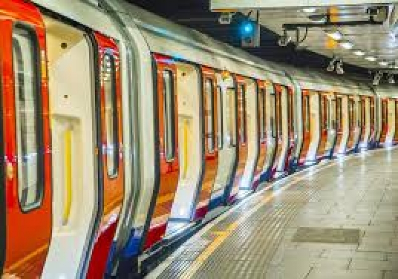 Wzrost przestępstw nienawiści w brytyjskim transporcie publicznym.