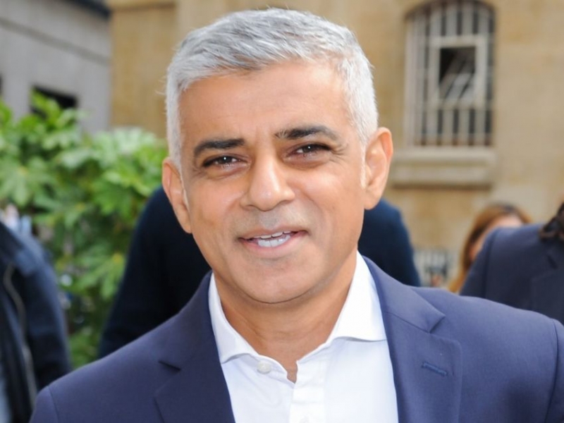Sadiq Khan został zmuszony do podwyższenia opłaty z tytułu CC dla ratowania Transport for London.