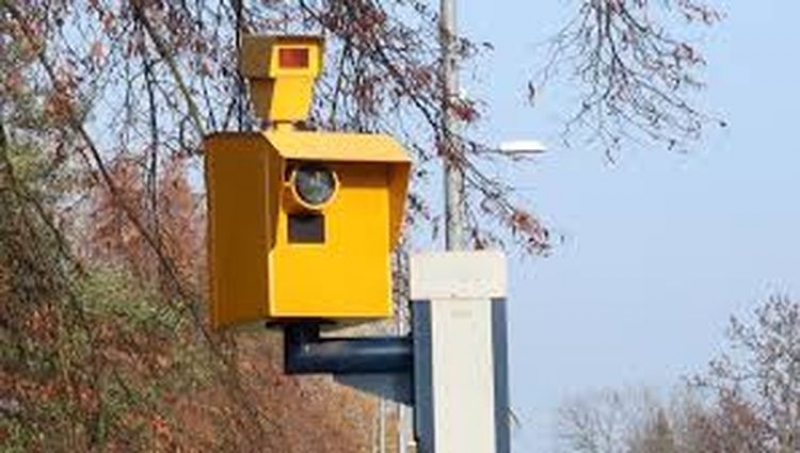 Kierowcy na brytyjskich tablicach rejestracyjnych, mogą szaleć na unijnych drogach.