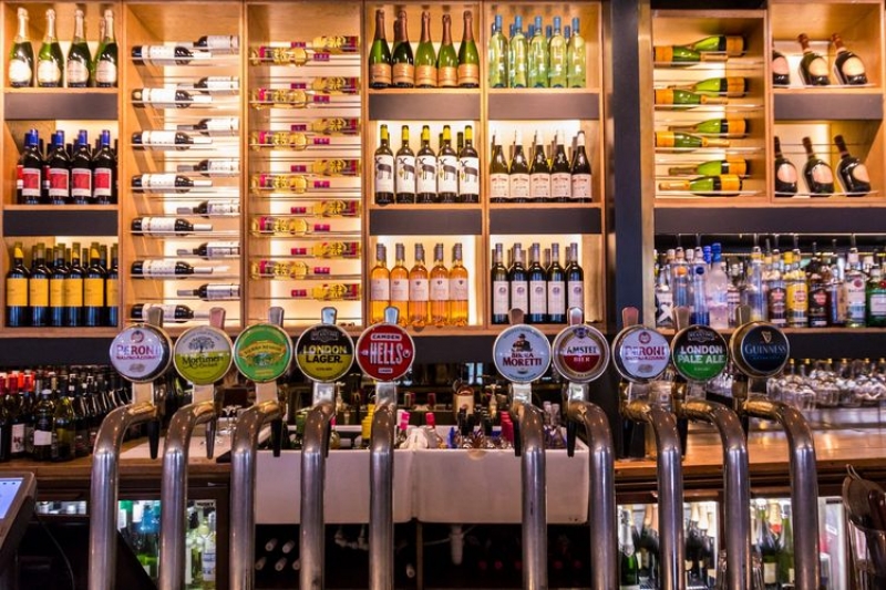 Sklepy są już otwarte.