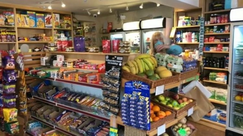 Zrzutka na uratowanie sklepu.