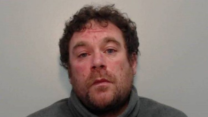 Wpadł z narkotykami za brak maseczki.