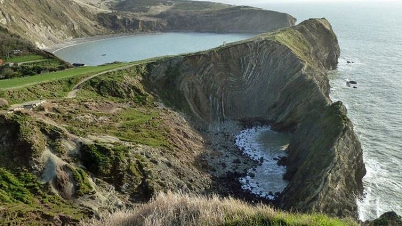 Kolejny tragiczny wypadek na klifach w Dorset.